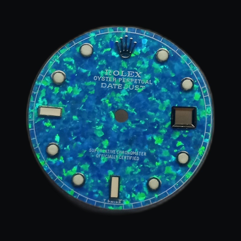 Datejust — Opal inlay · applied batons